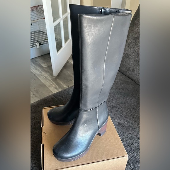 NWT sz 8 1/2 B.O.C. / Born boots - Picture 5 of 7